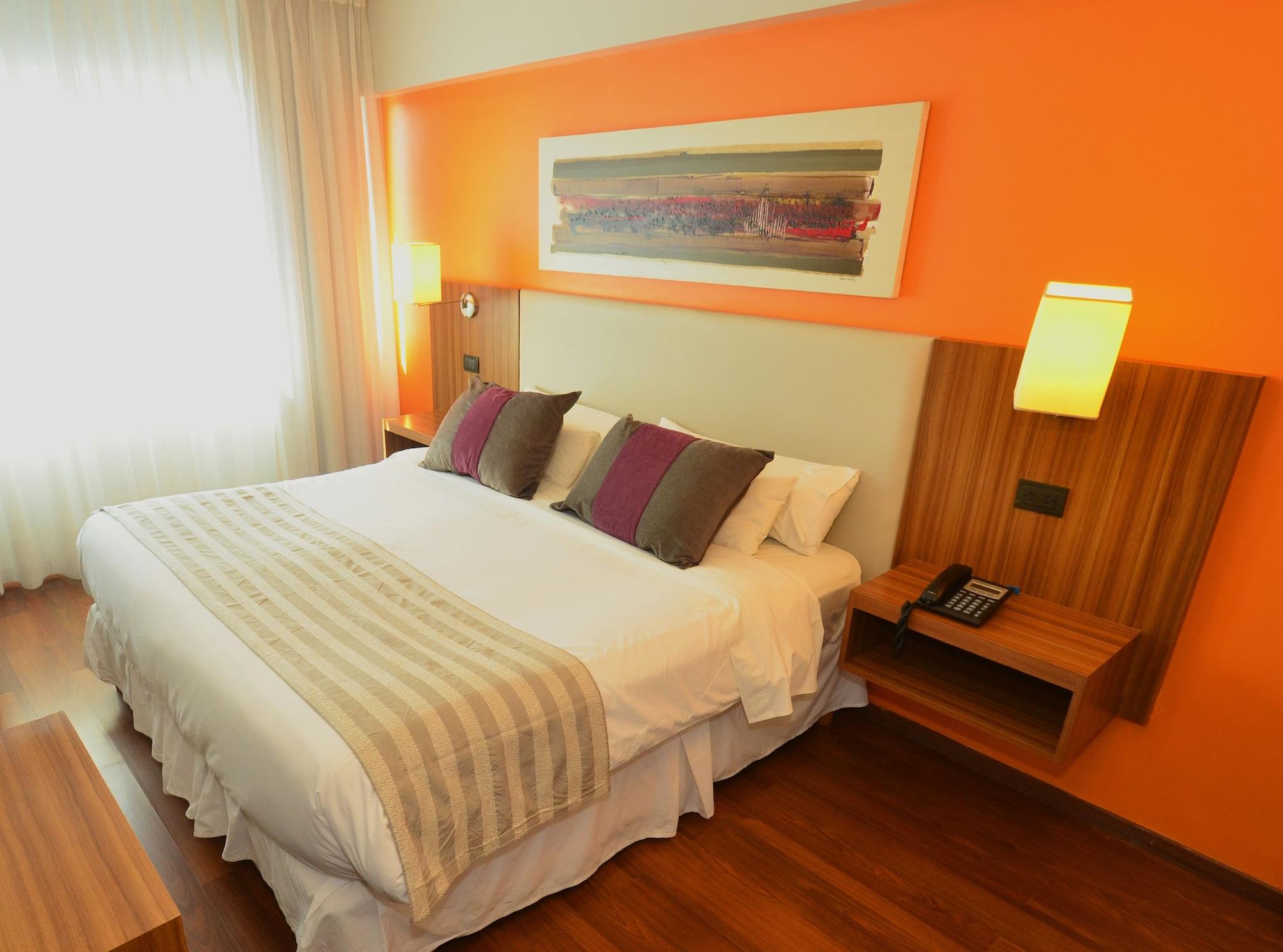Hotel Bicentenario Suites & Spa San Miguel de Tucuman Bagian luar foto