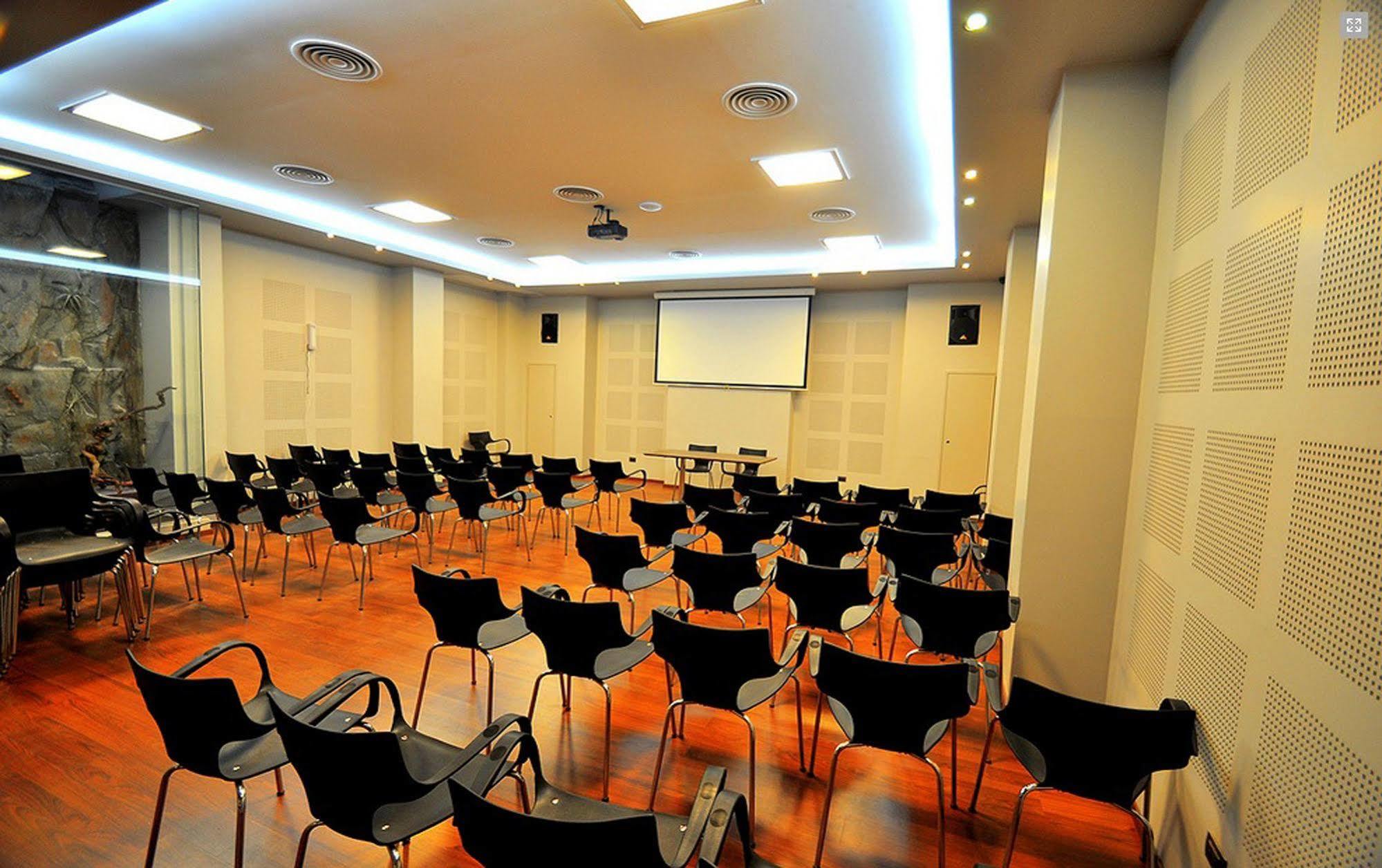 Hotel Bicentenario Suites & Spa San Miguel de Tucuman Bagian luar foto